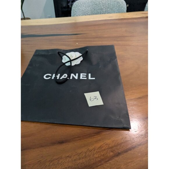 Chanel Black Shopping Gift Bag With Camellia Flower And Ribbon Elegant Packaging - Picture 11 of 11